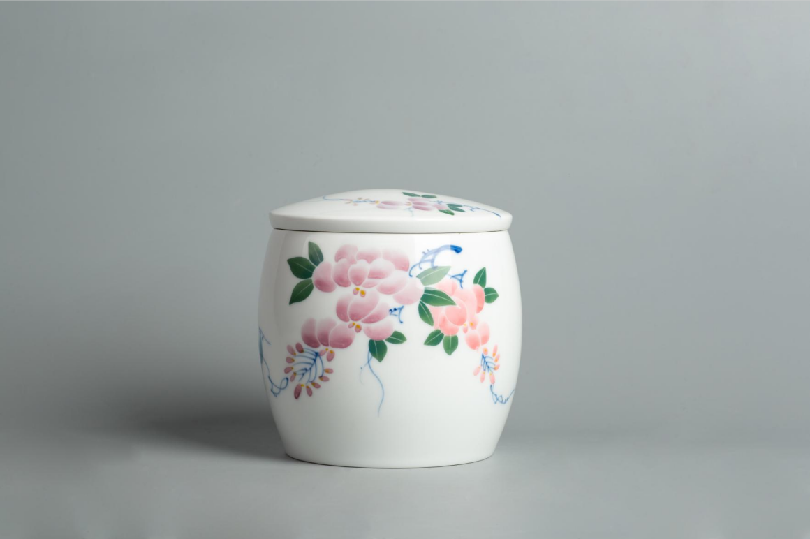 Hand-Painted Floral Drum-Shaped Storage Jar (Underglaze painting)