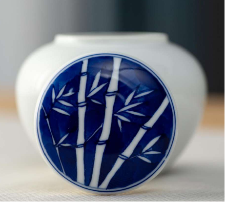 Underglaze Blue Plum Blossom Storage Jar